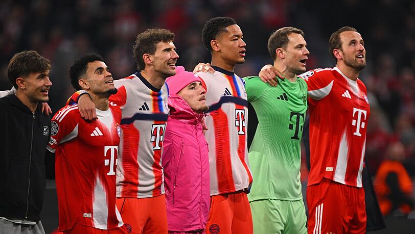 Die Bayern-Profis bejubeln den Einzug ins Halbfinale, der für den Verein auch viele Millionen Euro wert ist. Die Bayern-Profis bejubeln den Einzug ins Halbfinale, der für den Verein auch viele Millionen Euro wert ist.