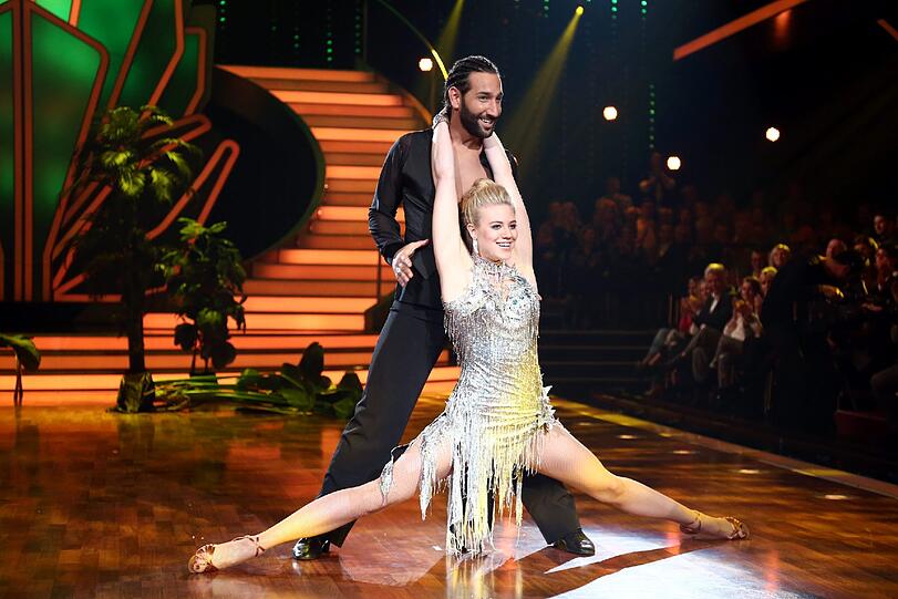 Es wird wieder getanzt: Die Bilder von der ersten Show