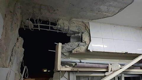 Durch israelische Raketenangriffe beschädigtes Gebäude bei Damaskus.