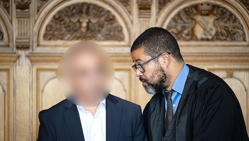 Der Verteidiger hat angekündigt, dass sich der Angeklagte beim nächsten Verhandlungstag äußern wird.