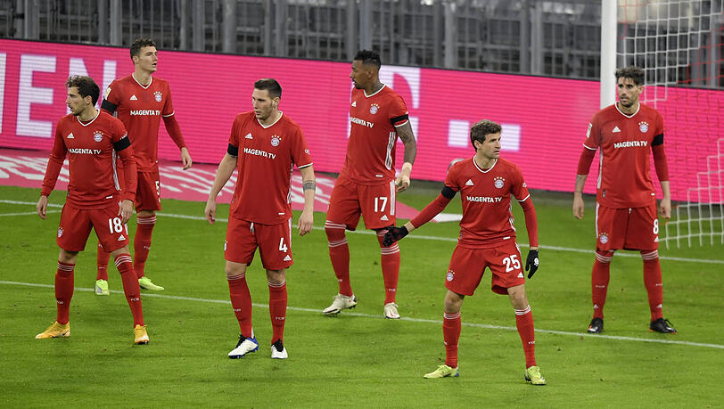 Nach vier Corona-Fällen in vier Wochen, zuletzt wurde Benjamin Pavard positiv getestet, geht die Angst vor einer weiteren Infektion um.