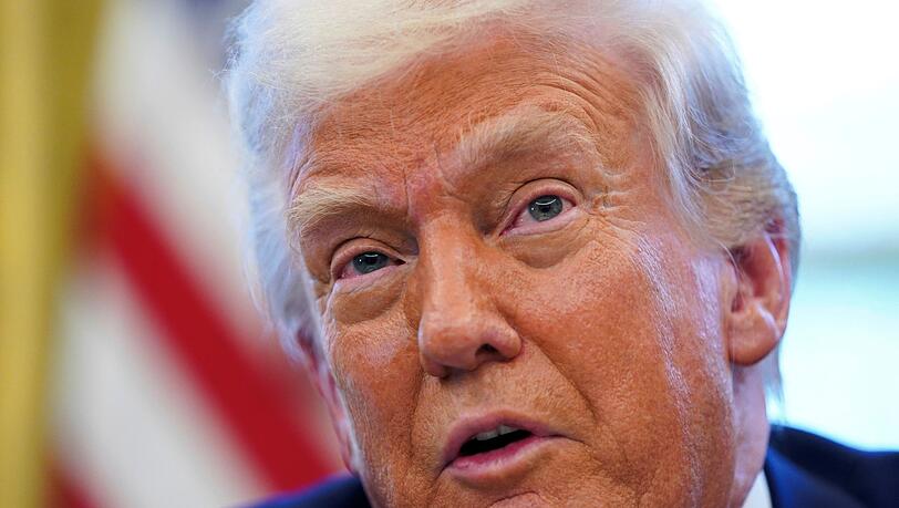 US-Präsident Trump erhöht im Zollstreit den Druck gegen China - und lenkt gegenüber anderen Ländern ein.