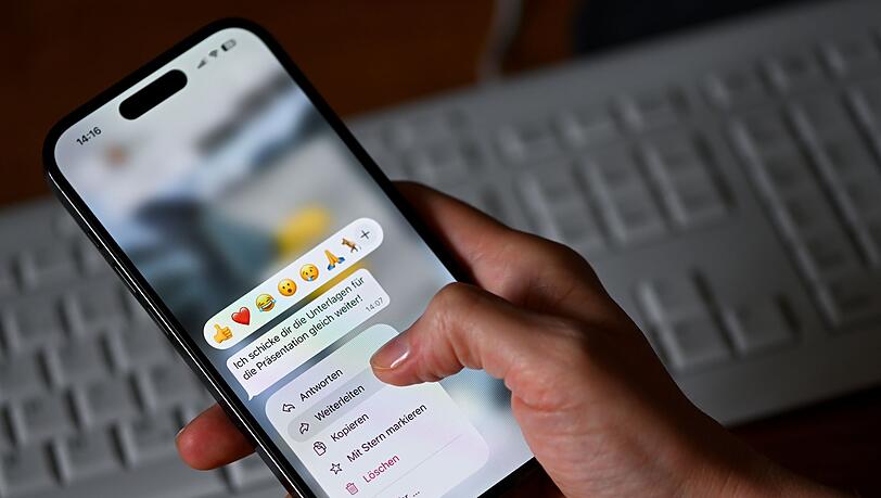 Verstößt das Weiterleiten privater Chat-Nachrichten gegen die Europäische Datenschutzgrundverordnung? (Symbolbild) Verstößt das Weiterleiten privater Chat-Nachrichten gegen die Europäische Datenschutzgrundverordnung? (Symbolbild)