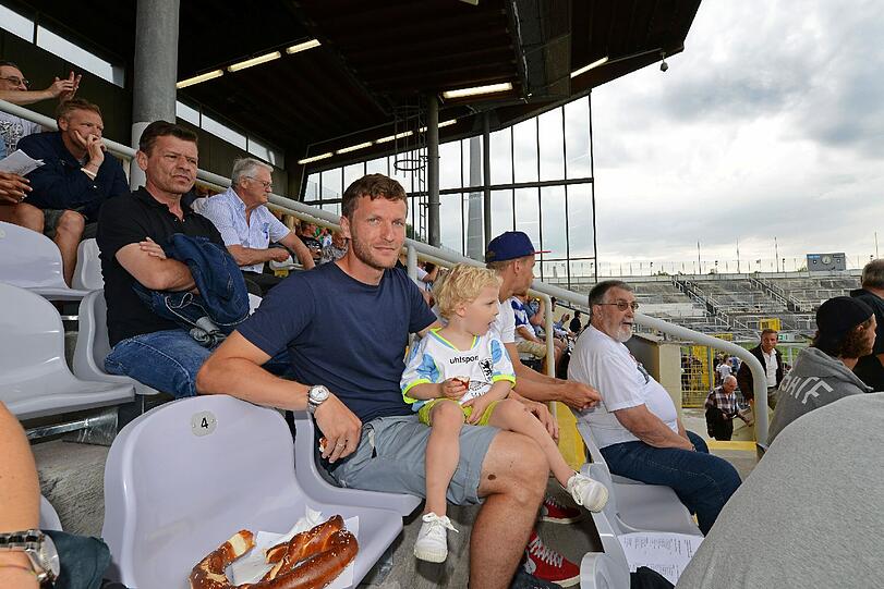 Das erste Spiel im renovierten Grünwalder Stadion. Die Impressionen zum Durchklicken!