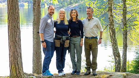 K&ouml;nig Frederik X. und K&ouml;nigin Mary mit Kronprinz Haakon und Kronprinzessin Mette-Marit im Jahr 2024.