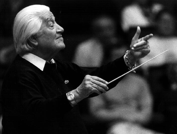 Der in Rumänien geborene und in Berlin ausgebildete Sergiu Celibidache war von 1979 bis 1996 Chef der Münchner Philharmoniker.