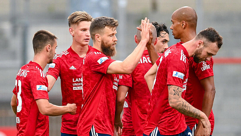 Die SpVgg Unterhaching springt durch den Sieg gegen den FC Memmingen auf den vierten Tabellenplatz.