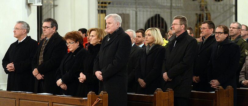 Bilder vom ökomenischen Gottesdienst für die Helfer von Bad Aibling.