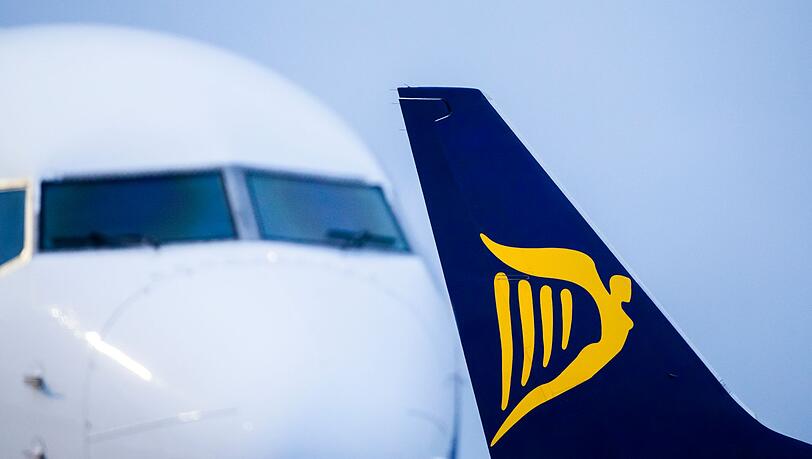 Ryanair streicht unter anderem eine Route in die lettische Hauptstadt Riga. (Archivbild)