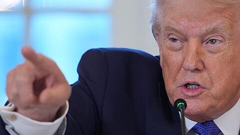 US-Pr&auml;sident Trump hat den Teilnehmern der Massenproteste gegen die Staatsf&uuml;hrung im Iran Unterst&uuml;tzung zugesichert. (Archivbild)