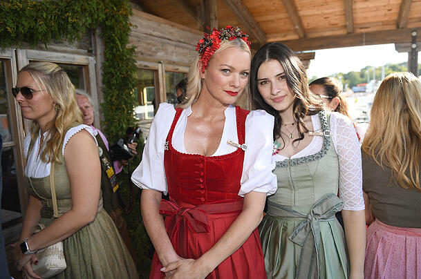 Franziska Knuppe und Tochter Mathilda Franziska Knuppe und Tochter Mathilda