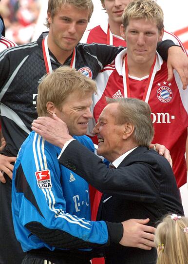 Die Bilder von Schweinsteigers sensationellen Zeit beim FC Bayern.