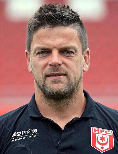 Torsten Ziegner ist seit Sommer Trainer beim Hallescher FC.