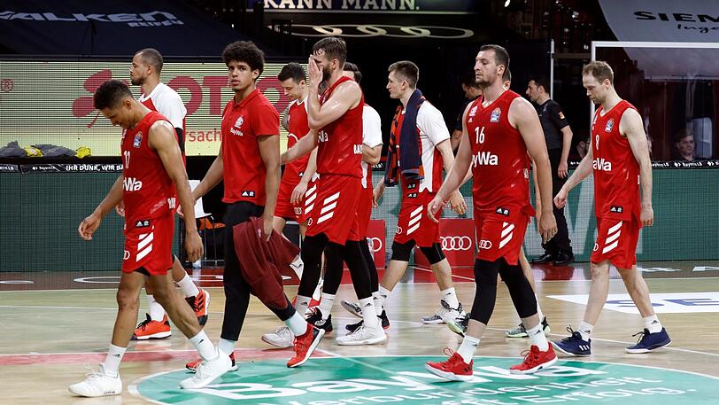 Nach der zweiten Vorrunden-Niederlage bedient: Die Bayern-Basketballer.