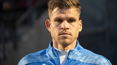 Florian Niederlechner schmort beim TSV 1860 unter Markus Kauczinski auf der Bank.