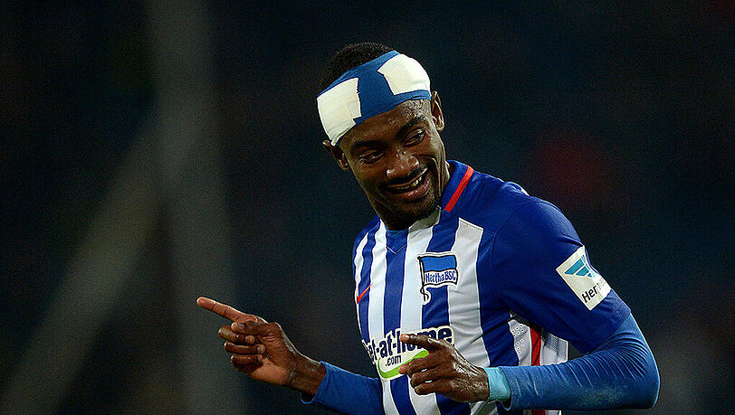 Auf Salomon Kalou war in Hannover Verlass - der Profi von der Elfenbeinküste erzielte alle drei Hertha-Treffer. Auf Salomon Kalou war in Hannover Verlass - der Profi von der Elfenbeinküste erzielte alle drei Hertha-Treffer.