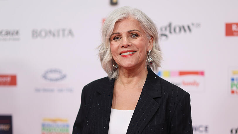 Ein TV-Kollege von Birgit Schrowange entwickelte starke Gef&uuml;hle f&uuml;r die Moderatorin.