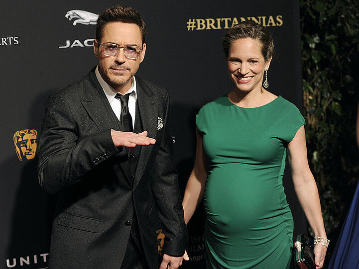 Robert Downey Jr. mit seiner schwangeren Frau Susan auf dem roten Teppich