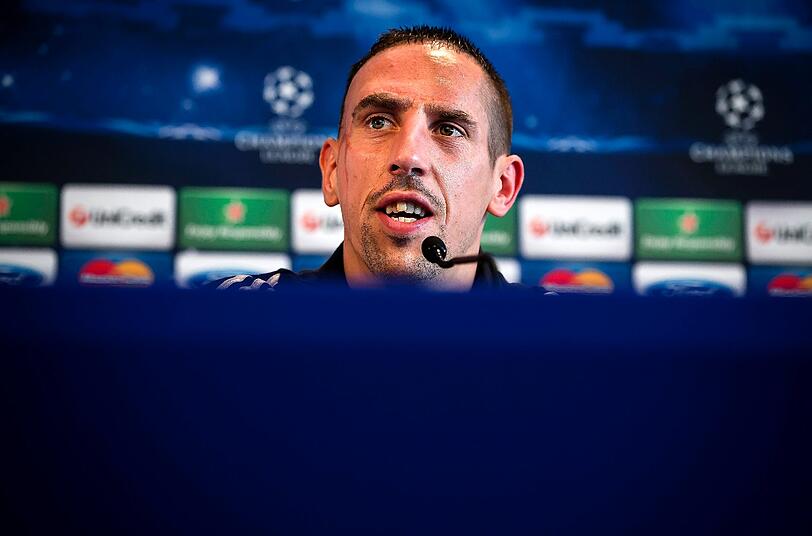Champions League in Lille: Unter Druck: Ankunft der Bayern in Lille - FC Bayern - Abendzeitung München