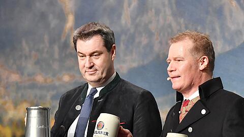 Markus Söder und Andreas Steinfatt bei der Salvatorprobe 2019 am Nockherberg in München