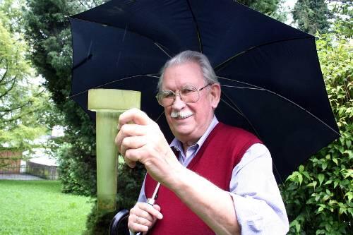 Sagt seit über 50 Jahren das Wetter voraus: Josef Jägerhuber.Foto: M. Schnetzer