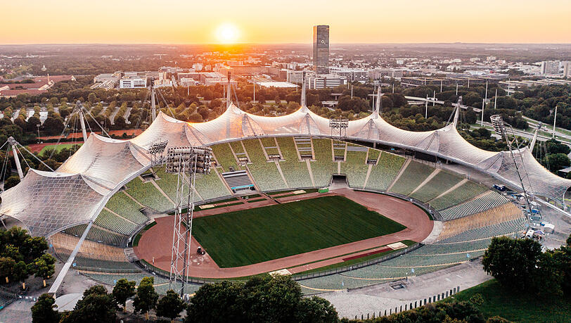 „Re:Start Olympiapark“ lautet ein Motto der Bewerbung. Im Stadion sollen Leichtathletikwettkämpfe stattfinden. Der Olympiapark soll aber auch Richtung Süden erweitert werden. Dort sollen dann junge, urbane Sportwettkämpfe ausgetragen werden.