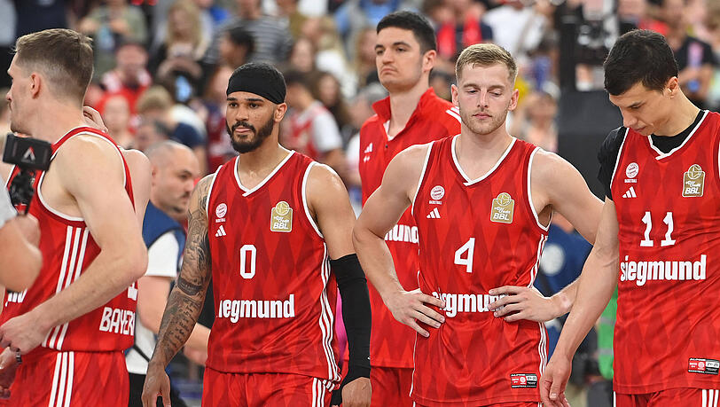 Mienen, die Bände sprechen: (v.l.) Nick Weiler-Babb, Danko Brankovic, Jack White und Kapitän Vladimir Lucic zeigen nach der Niederlage gegen Ulm in Finale drei ihre Enttäuschung.