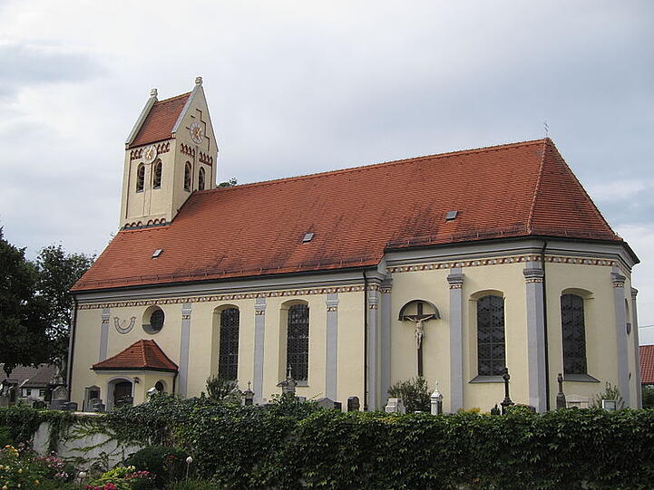 Die Pfarrkirche St. Peter und Paul in Allach.