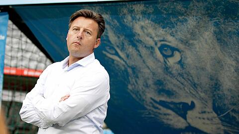 &bdquo;Wir müssen konsequenter werden&ldquo;, fordert Löwen-Coach Kosta Runjaic vor dem Spiel seiner Löwen beim FC St. Pauli.