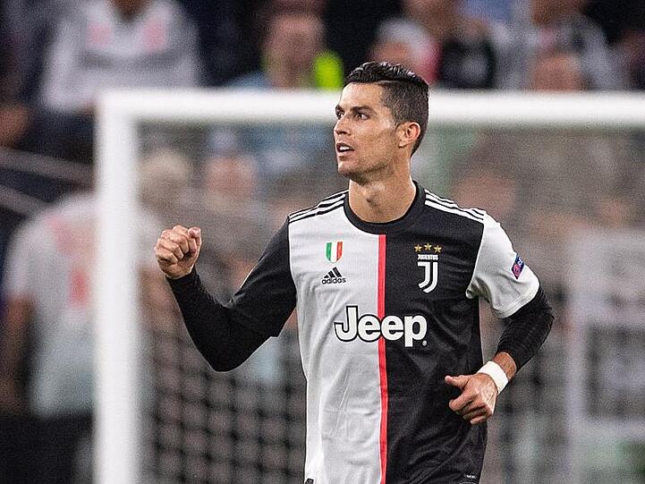 Christiano Ronaldo jubelt nach seinem Treffer zum 3:0 für Juve im Spiel gegen Bayer Leverkusen.