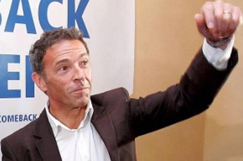 Spielt noch mit dem Image des Sonnyboy, trotz seiner 58 Jahre. Kärntens Landeshauptmann Jörg Haider könnte nach der Wahl am Sonntag an Einfluss gewinnen.
