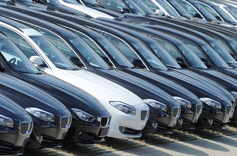 In Deutschland waren bis Ende November 2,96 Millionen Autos neu zugelassen worden (plus 5 Prozent).