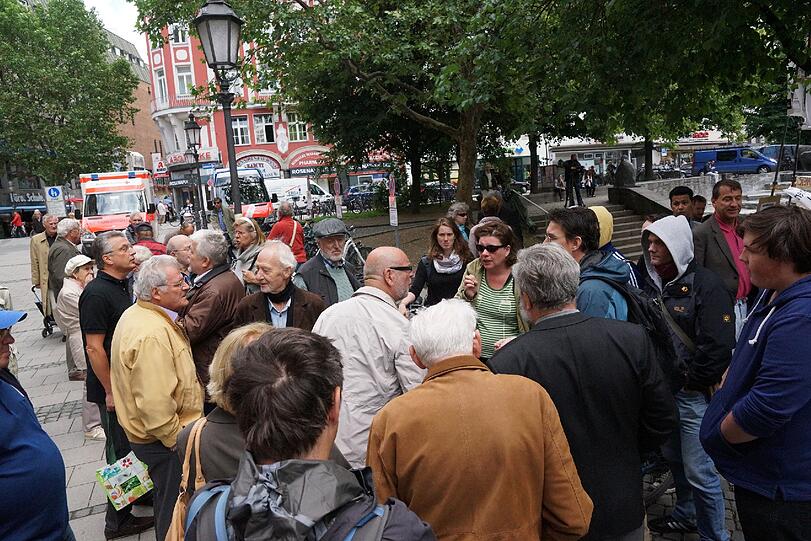 Aktuelle Bilder von der Lage am Rindermarkt.