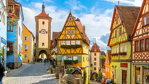Rothenburg ob der Tauber ist eines der Highlights der Romantischen Straße.