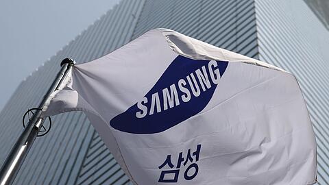 Samsung soll nach dem Willen von Geschworenen mehr als 445 Millionen Dollar wegen Patentverletzungen zahlen. (Archivbild)