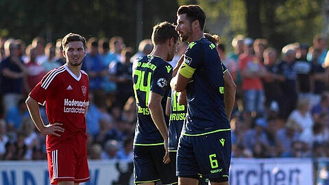 7:1 beim FC Ergolding: Interimstrainer Günther Gorenzel - Chefcoach Daniel Bierofka war wieder in Sachen Trainerausbildung auf Tour - setzte im Toto-Pokal erneut die Spieler ein, die im bisherigen Saisonverlauf in der 3. Liga kaum oder gar nicht zum Zug gekommen waren. Die Bilder.