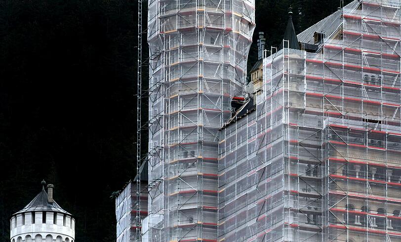 Aber es geht hier nicht um ein Kunstprojekt. Die Fassade der Touristen-Attraktion muss erneuert werden.