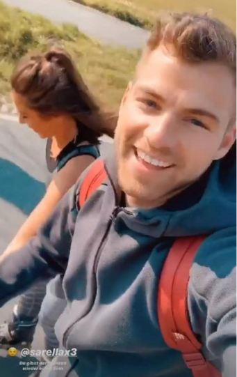 Sarah Lombardi und Julian Büscher bei einem gemeinsamen Rollerblade-Ausflug.