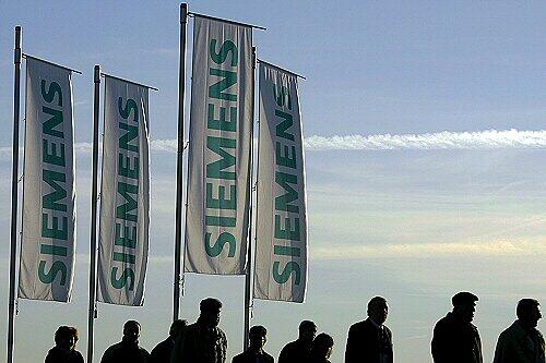 In Europa werden öffentliche Ausgaben gekürzt - das trifft den Infrastruktur-Lieferanten Siemens