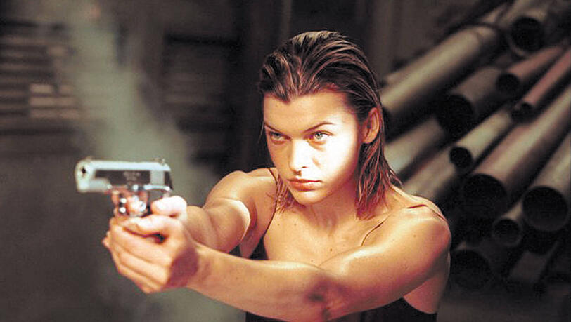 Milla Jovovich in ersten "Resident Evil" 2002. Milla Jovovich in ersten "Resident Evil" 2002.