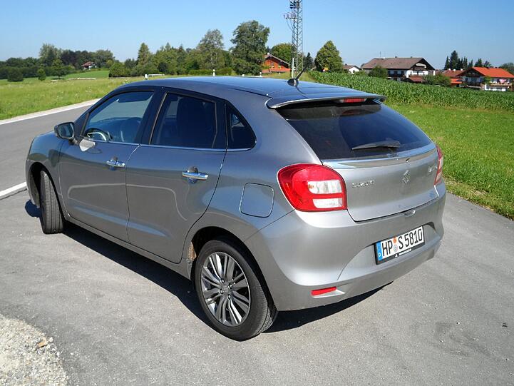 Fließende Angelegenheit: Suzuki hat das Design des Baleno dem Anblieck fließenden Wassers nachempfunden.