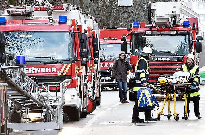 Weitere Bilder vom Feuerwehreinsatz in der Balanstraße.