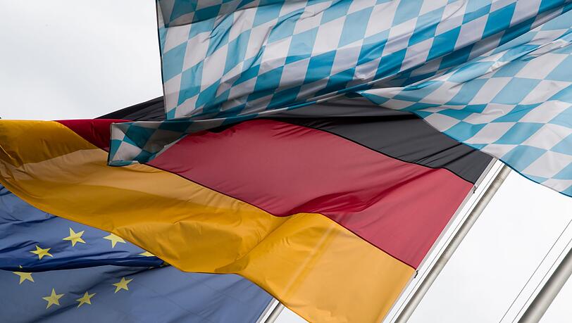 Alle drei Hymnen will S&ouml;der k&uuml;nftig bei Zeugnisverleihungen singen lassen. (Symbolbild)