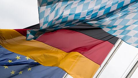 Alle drei Hymnen will S&ouml;der k&uuml;nftig bei Zeugnisverleihungen singen lassen. (Symbolbild)