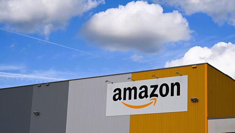Blick auf eine Dortmunder Logistikhalle von Amazon. (Archivbild) Blick auf eine Dortmunder Logistikhalle von Amazon. (Archivbild)