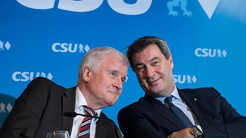 Traute Einigkeit &ndash; zumindest nach außen: Parteichef Horst Seehofer (l.) und Ministerpräsident Markus Söder.