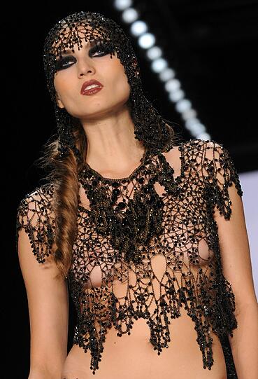 Tag für Tag präsentieren die Models bei der Fashion Week in Berlin atemberaubende Outfits - hier sehen Sie die besten Bilder vom Catwalk.