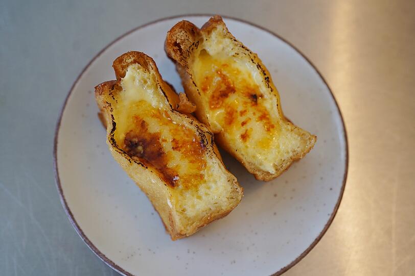 Auch eine süße Variante des japanischen Sandwiches gibt es im Umi. Hier Das Créme Brulee Sando für 7,90 Euro. Auch eine süße Variante des japanischen Sandwiches gibt es im Umi. Hier Das Créme Brulee Sando für 7,90 Euro.