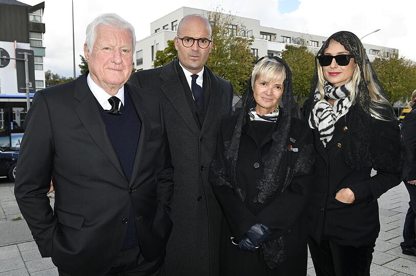 Friedrich Christian Flick, Albert Fürst von Thurn und Taxis, Gloria Fürstin von Thurn und Taxis sowie Elisabeth von Thurn und Taxis
