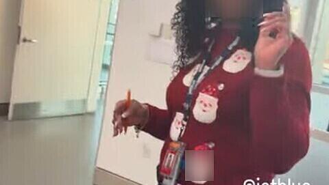 Eine Flughafen-Mitarbeiterin treibt Bill Kaulitz zur Wei&szlig;glut.